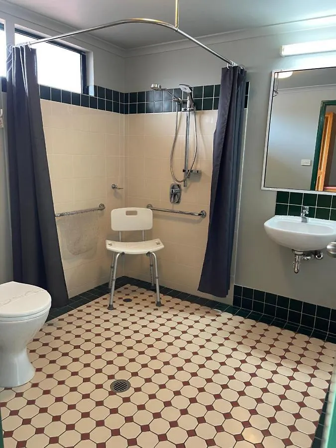 Cannon Park Motel Cairns 4*,  Australia