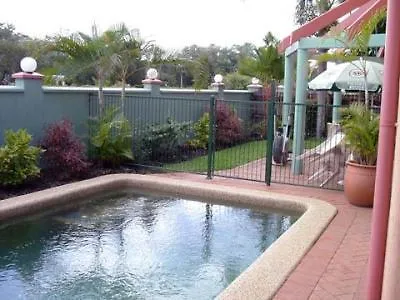 ****  Cannon Park Motel Cairns Australia